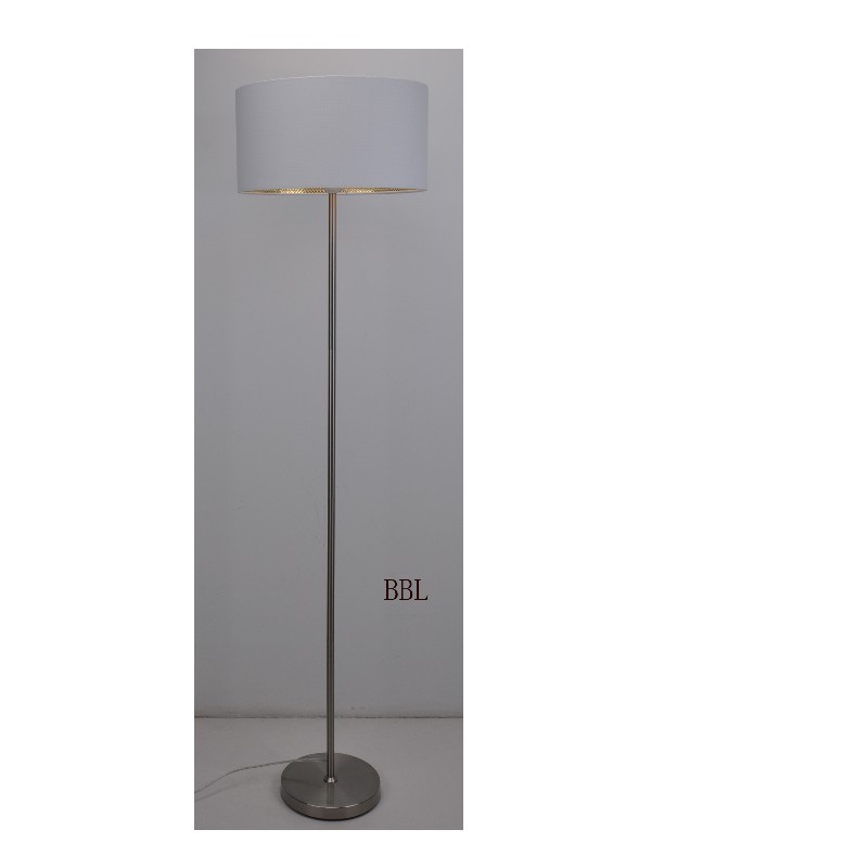 Lampa moderna de podea cu nuanta de tesatura
