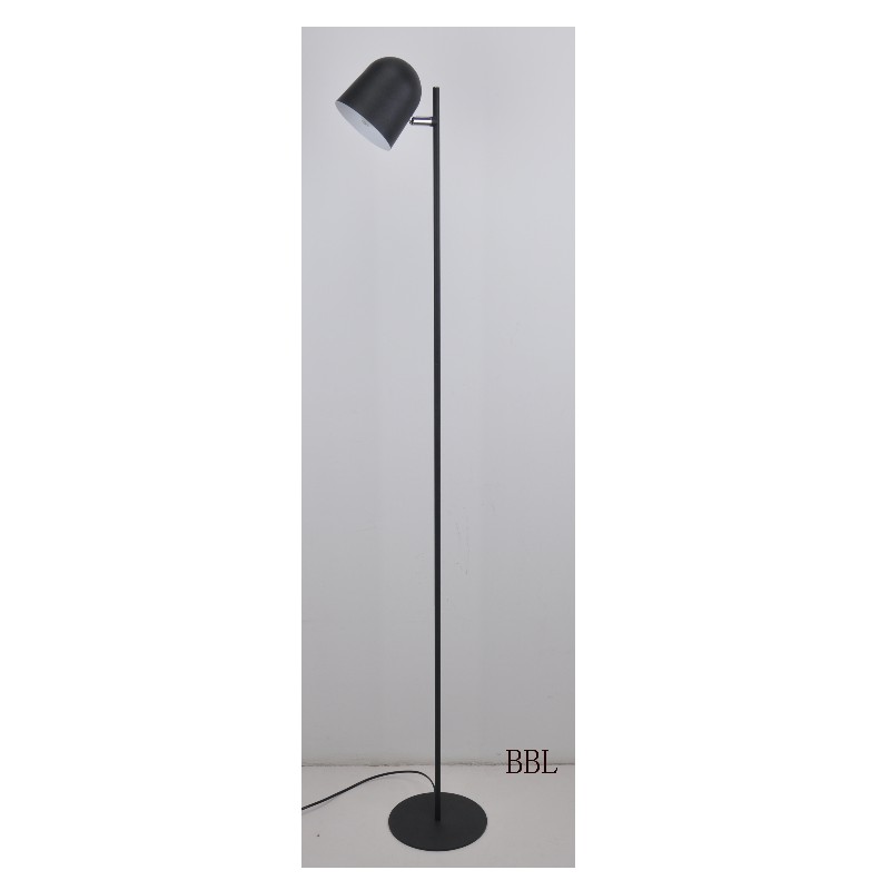 Lampă de podea cu nuanță reglabilă de lamp ă